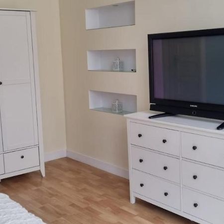 Apartamenty Lazurowy I Sloneczny Z Darmowym Parkingiem Strzezonym 耶莱尼亚古拉 外观 照片