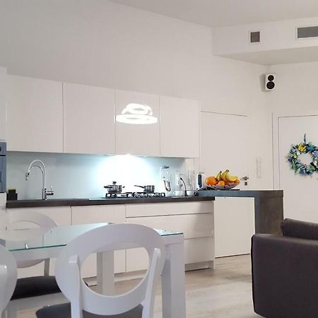 Apartamenty Lazurowy I Sloneczny Z Darmowym Parkingiem Strzezonym 耶莱尼亚古拉 外观 照片