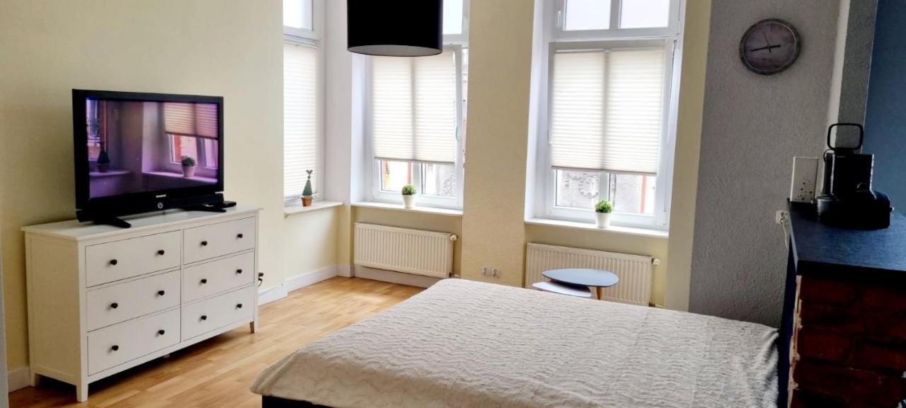 Apartamenty Lazurowy I Sloneczny Z Darmowym Parkingiem Strzezonym 耶莱尼亚古拉 外观 照片