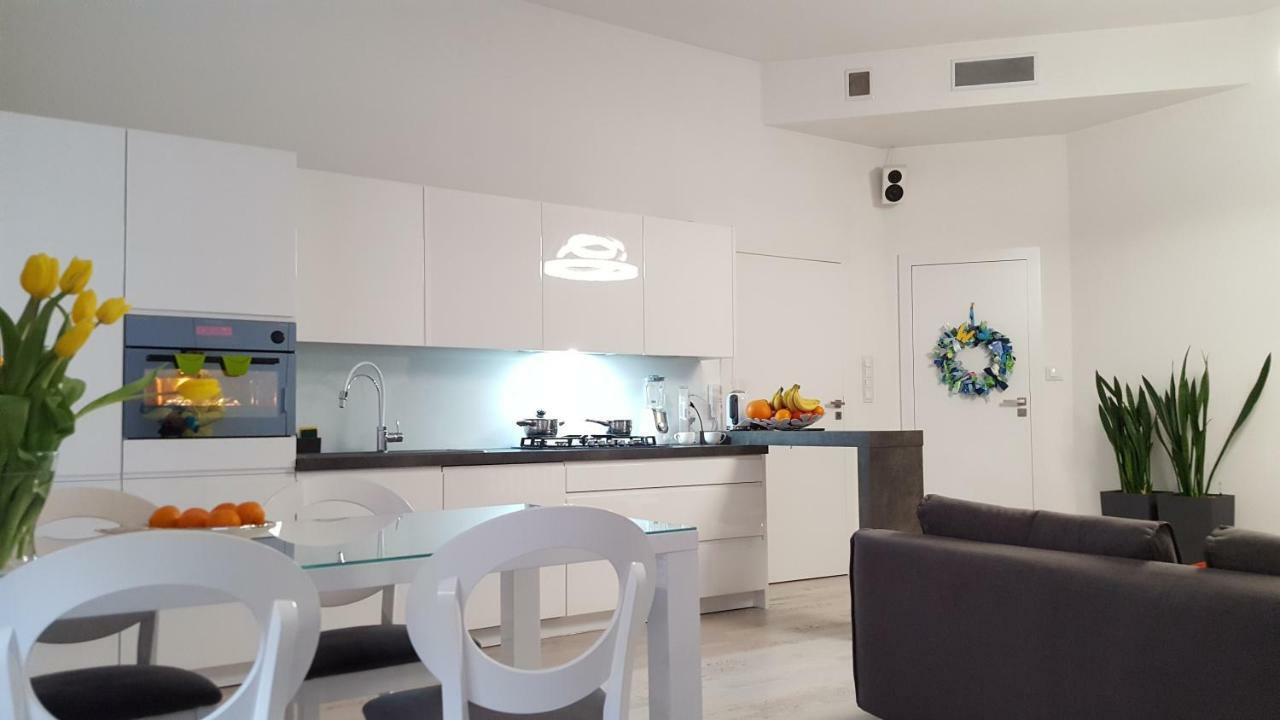 Apartamenty Lazurowy I Sloneczny Z Darmowym Parkingiem Strzezonym 耶莱尼亚古拉 外观 照片